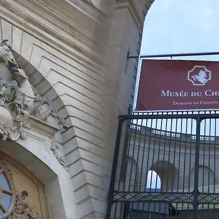 Le Petit Cavalier Chantilly